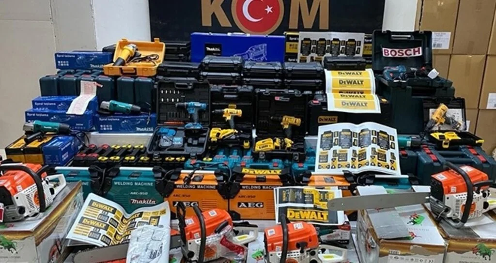 Faturasız ürün satarken yakalandı