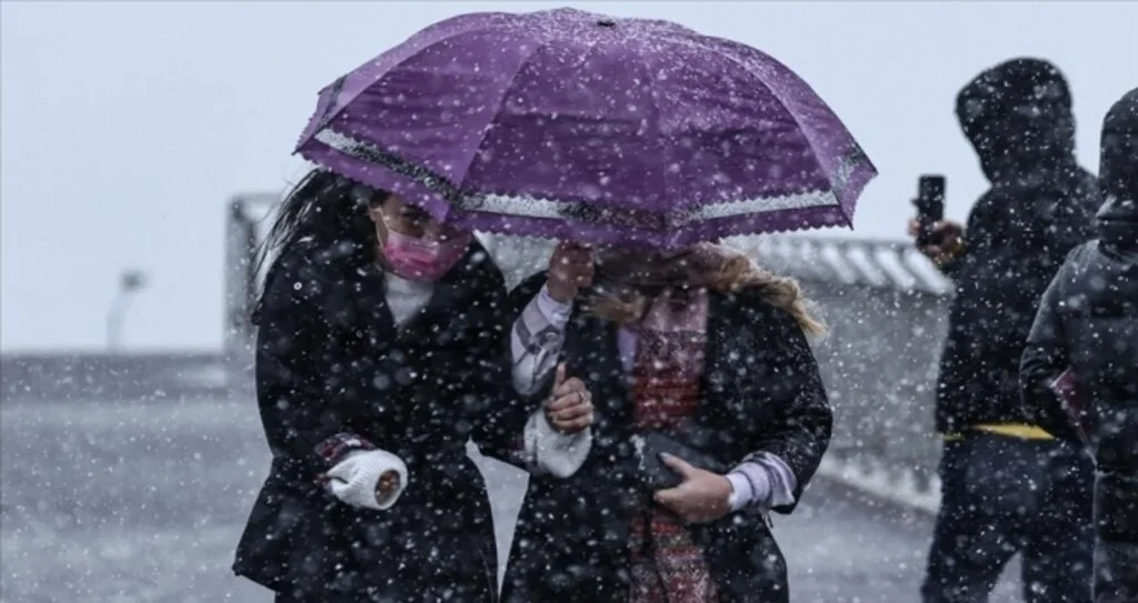 İstanbul'da yağışlı hava etkili oluyor
