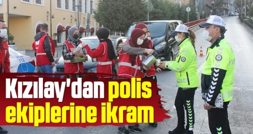 Kızılay'dan polis ekiplerine ikram