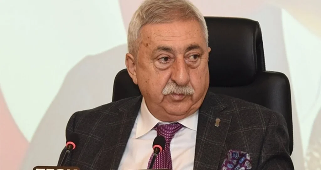 Palandöken: Emekliliği Gelen Esnaf Sicil Engeline Takılmamalı