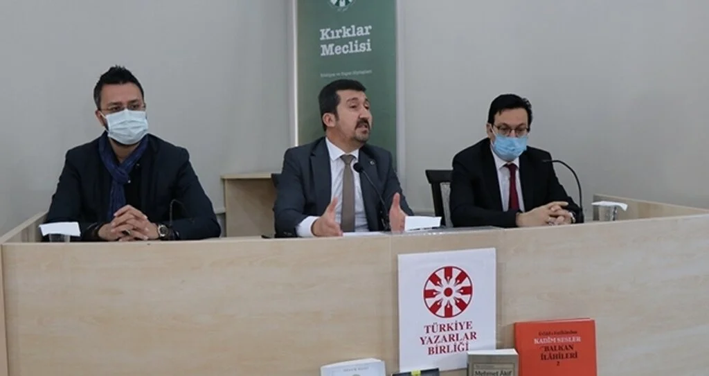 Prof. Dr. Tellioğlu 'en iyi kitap' ödülünü kazandı