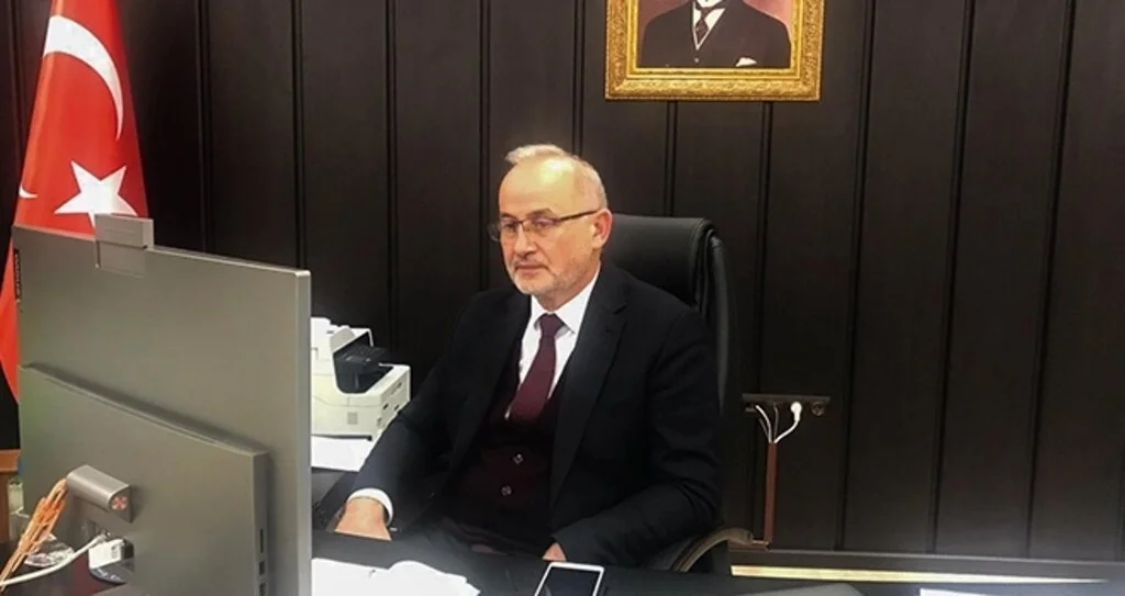 Rektör Ünal: “Tasarruf, erdemden çok bir insanlık duruşudur”