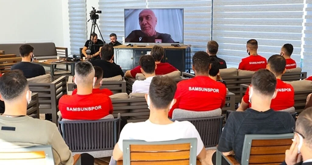 Samsunspor'da çevrim içi toplantı