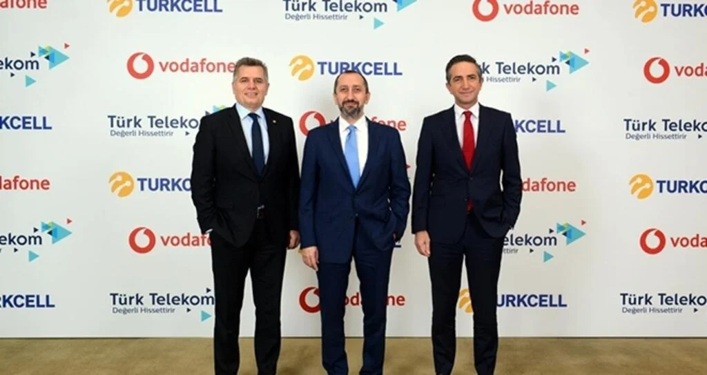 Turkcell, Türk Telekom ve Vodafone yerli uygulamalar için güçlerini birleştirdi