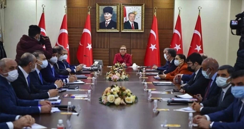 Bakan Pekcan: Yaklaşık 1 milyon 300 bin esnafımızın 13 milyar liralık kredi borcu ertelendi