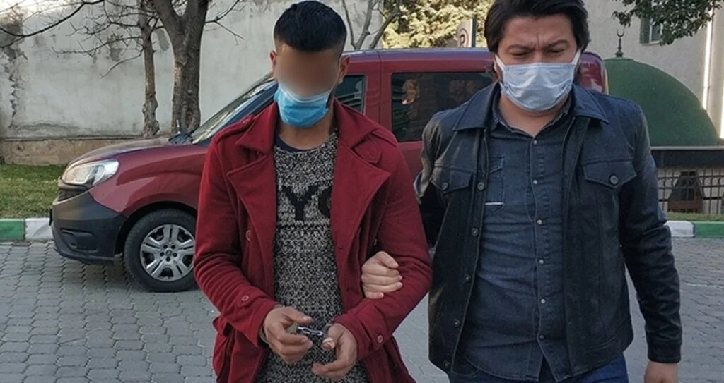 Eski lojmanlardan hırsızlık yapan bir kişi yaralandı