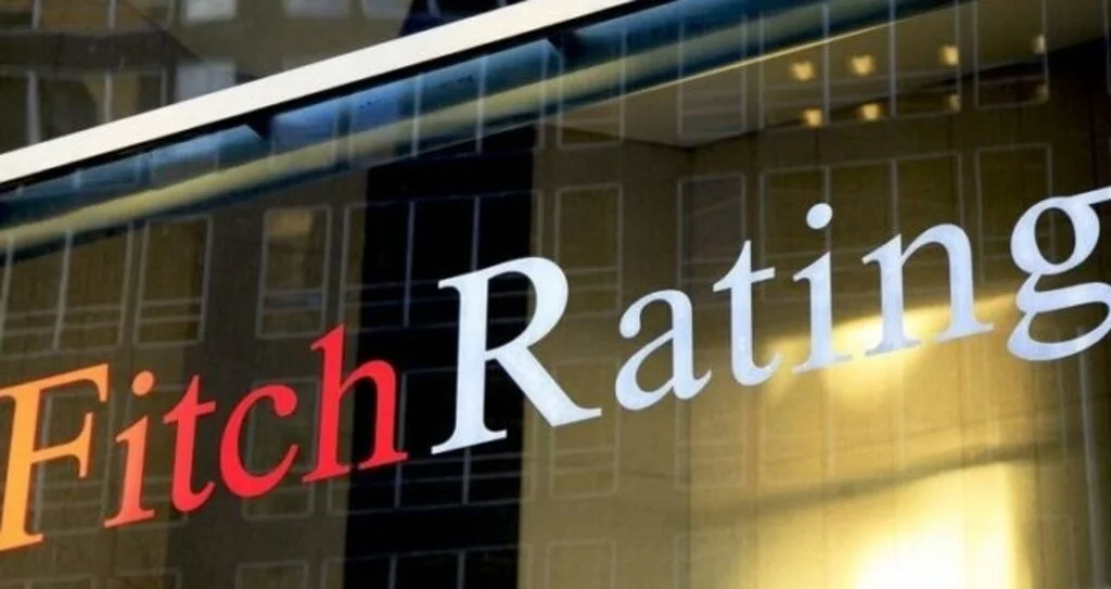 Fitch Türkiye’nin not görünümünü durağana çevirdi