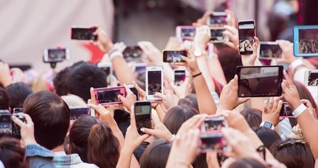 Geleceğe damgası vurması beklenen cep telefonu teknolojileri