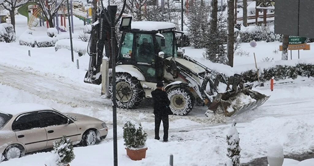 Havza’da kar kalınlığı 30 santime ulaştı