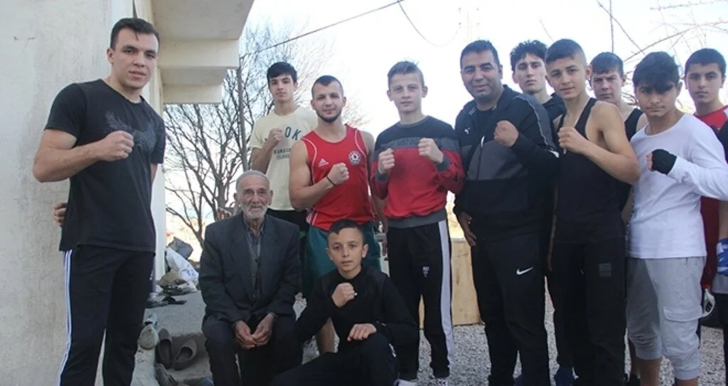 İdman Yaparken Yaşlıları Mutlu Ediyor