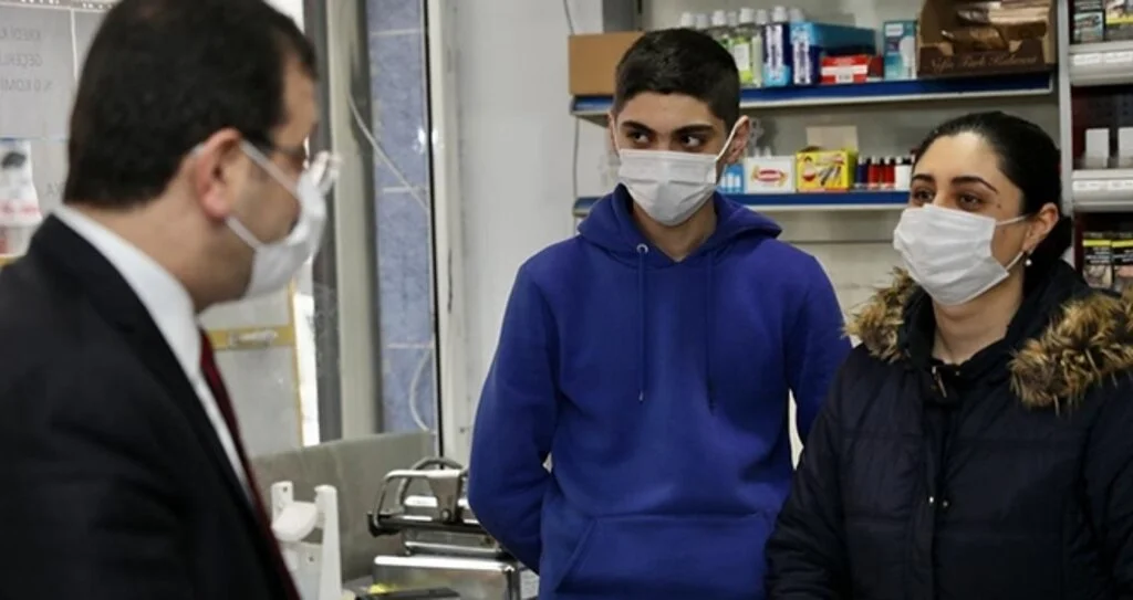 İmamoğlu bakkala bir dokundu bin ah işitti: “Adam, ‘Çocuğum evde aç’ deyince, ne diyebilirsin?”