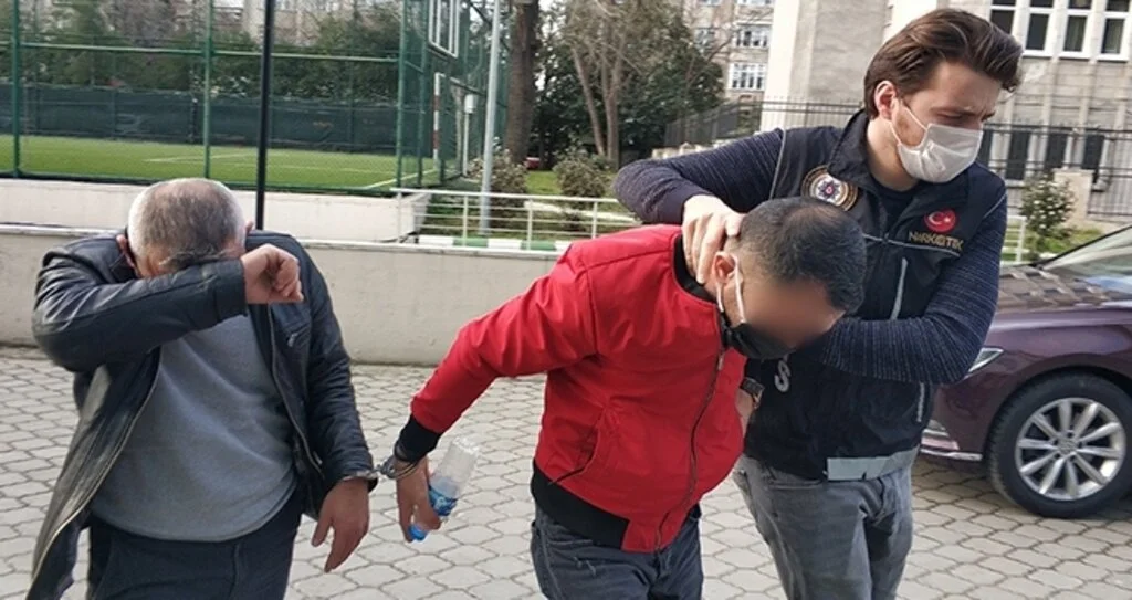 Samsun'da metamfetamin ile yakalanan 3 kişi gözaltına alındı