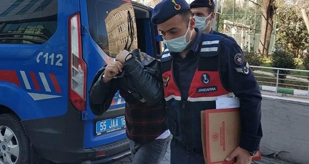 Uyuşturucu hapla yakalandı