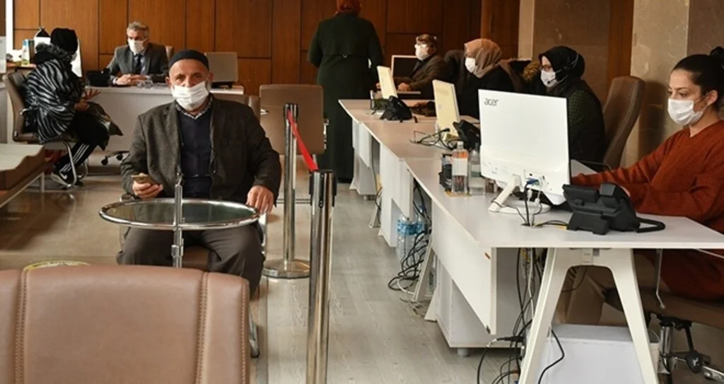 Büyükşehir anketinde vatandaşların yüzde 88'i memnun
