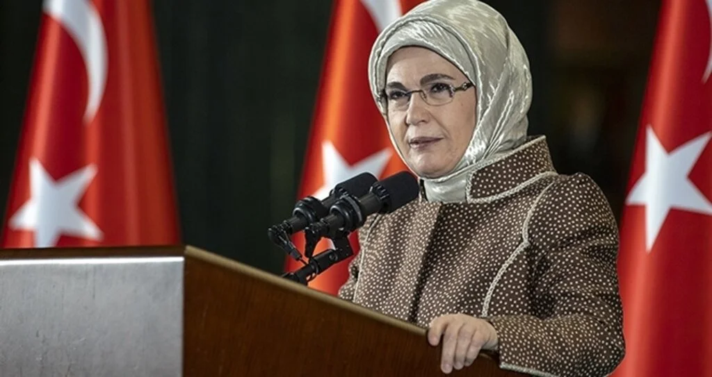 Erdoğan'ın eşinden vahşete kınama 