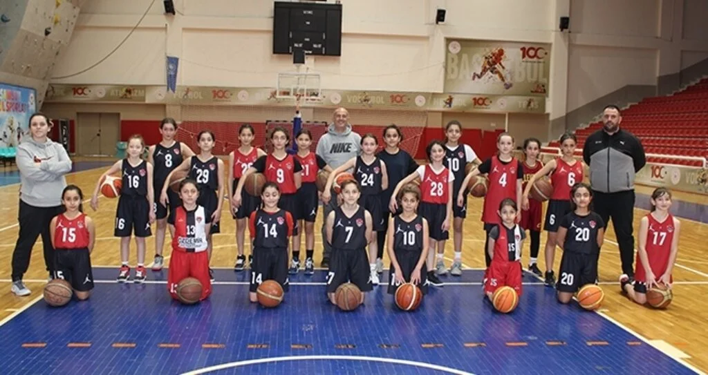Hedefleri Milli Sporcular!