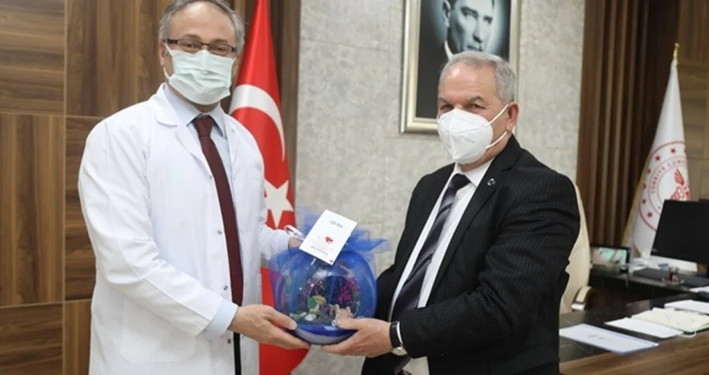 İlkadım Belediye Başkanı Necattin Demirtaş: En güzel hediye kurallara uymak