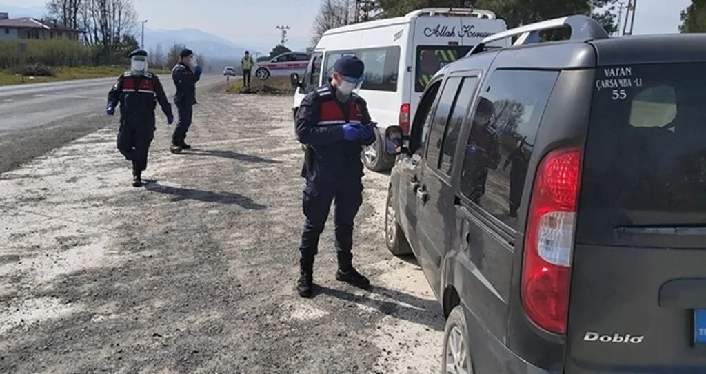 Jandarmanın ‘korona’ hassasiyeti