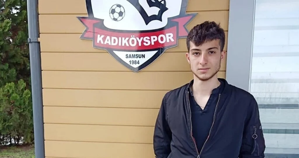 Kadıköyspor Kulübü'nün başarılı oyuncusu Tunahan Küçükkaya Karasamsun'da