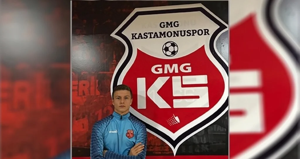 Kadıköyspor'un başarılı oyuncusu Enes Göksel Kastamonuspor'da