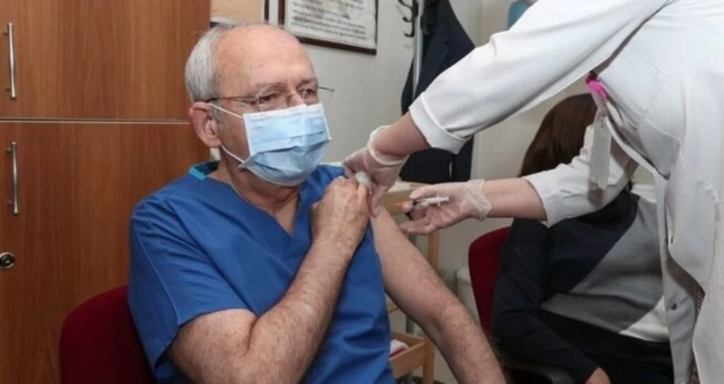 Kılıçdaroğlu corona aşısının ikinci dozunu yaptırdı