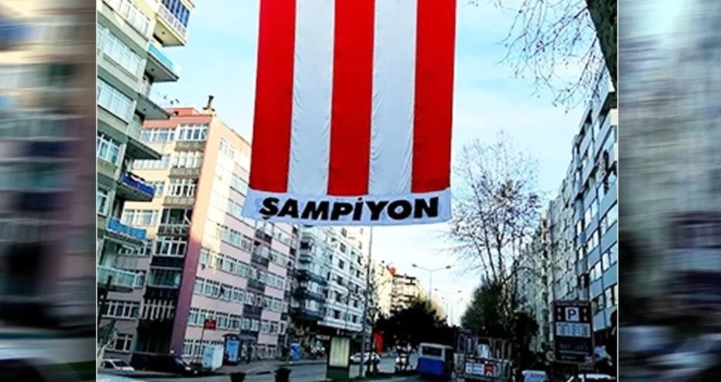 O Samsunspor bayrağı eski yerine asılacak!