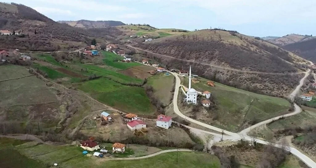 Samsun Büyükşehir Belediye Başkanı Mustafa Demir: 2023 yılına kadar 946 kırsal mahallenin bütün alt yapısı bitirilecek