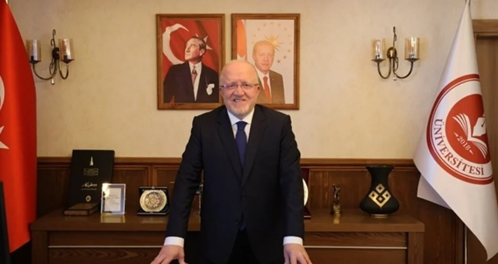 SAMÜ Rektörü Prof.Dr. Mahmut Aydın: Sağlıkçılarımız büyük  özveri ile görev başında