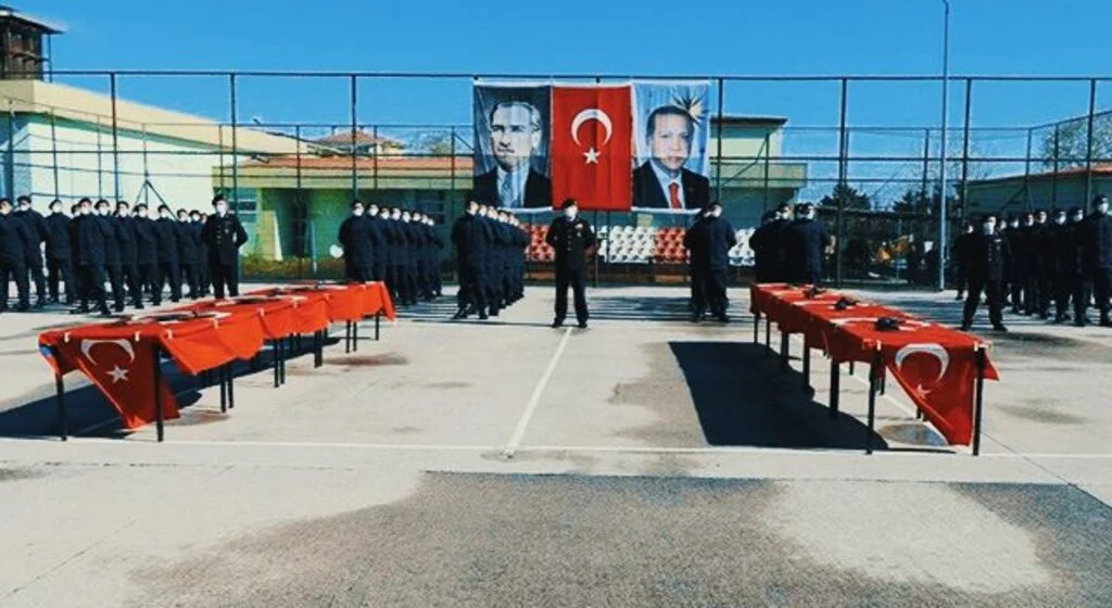 Acemi erler yemin etti