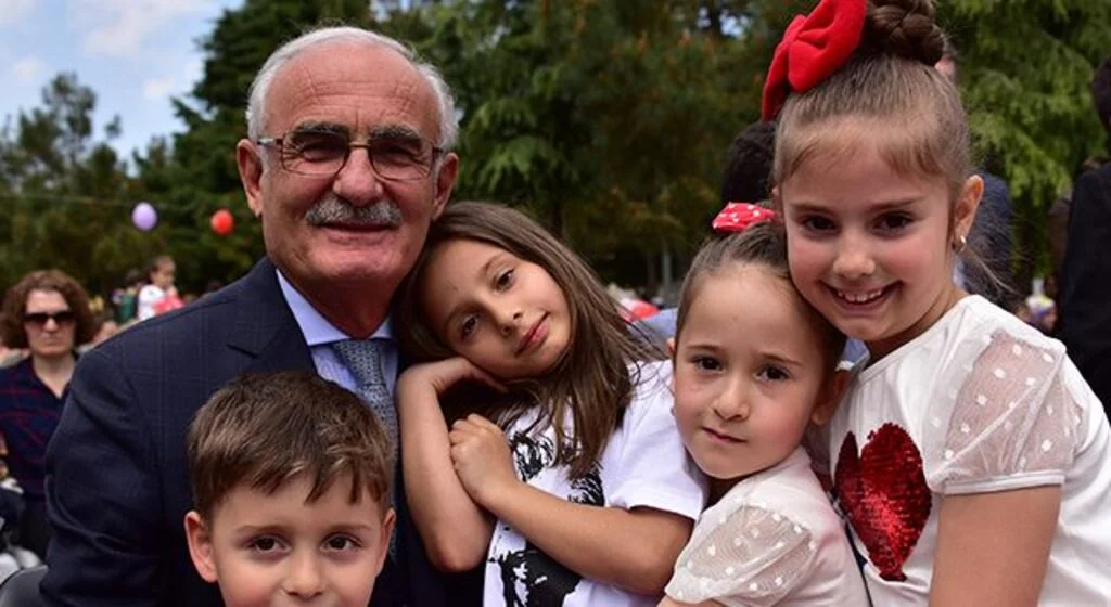 AK Parti Samsun Milletvekili Yusuf Ziya Yılmaz'dan 23 Nisan Mesajı