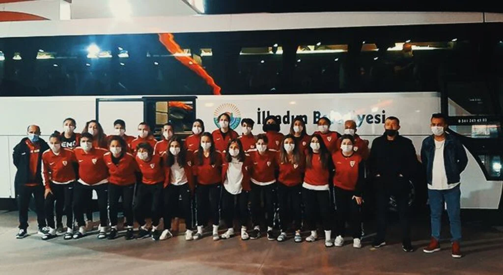 Altın Kızlar Beşiktaş'a Hazır