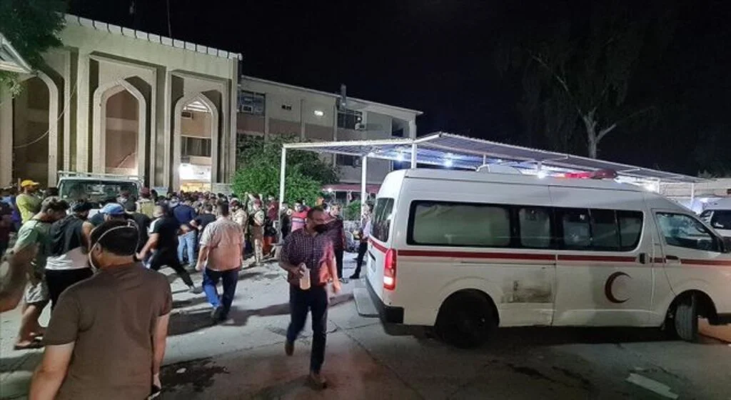 Bağdat’taki pandemi hastanesinde çıkan yangında 82 kişi hayatını kaybetti