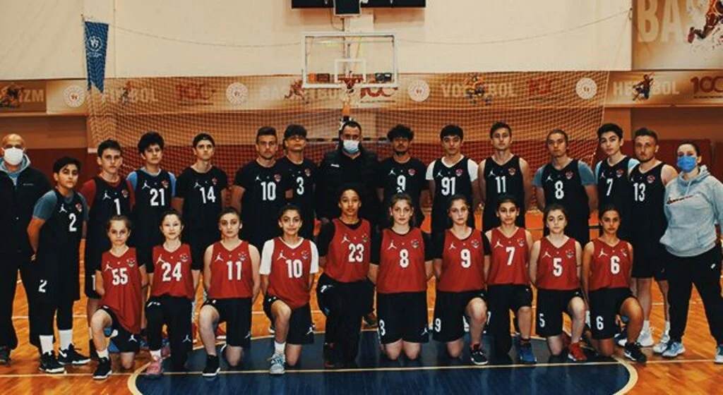 Basketbolun Yıldızları Tatile Girdi