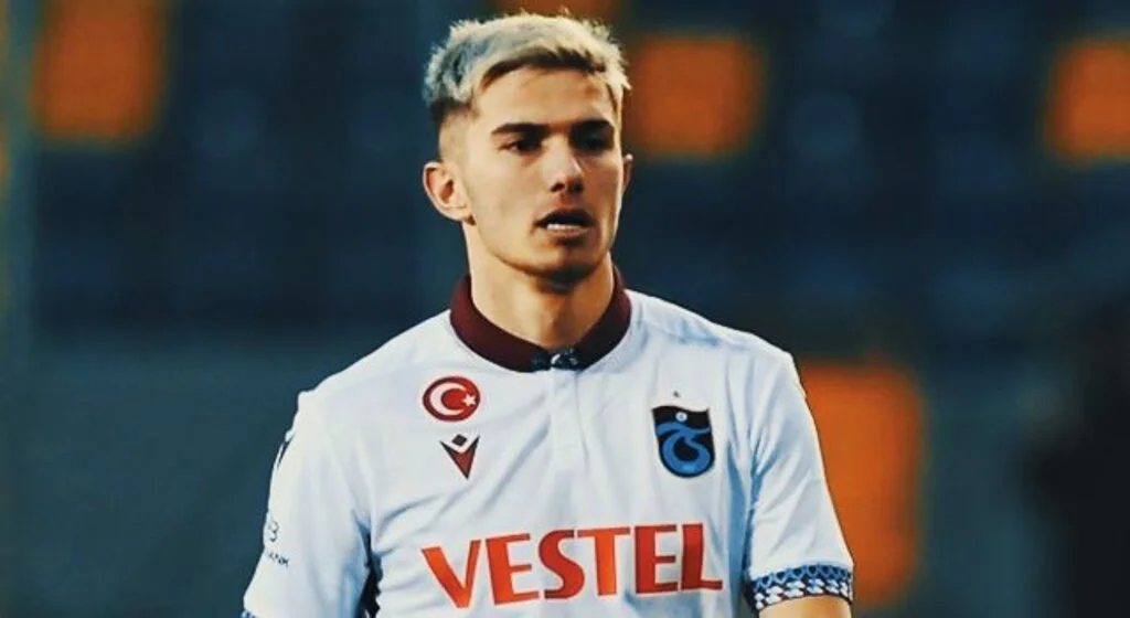 Berat Özdemir’den Kötü Haber Geldi