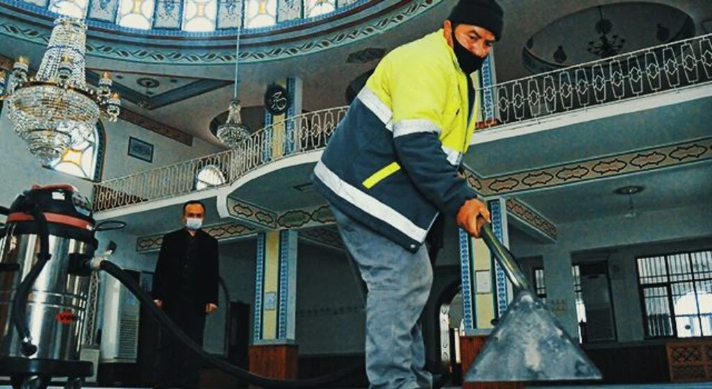 Camilere Ramazan bakımı