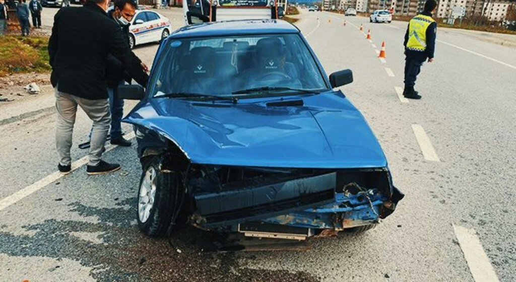 Çarşamba'da trafik kazası: 2 yaralı