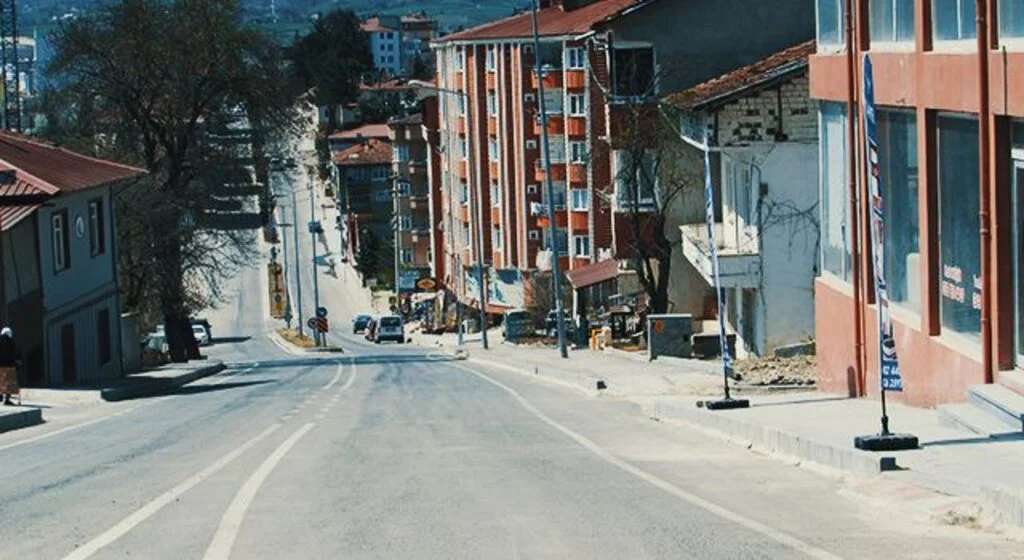 Kavak'ta sokağa çıkma kısıtlaması nedeniyle sessizlik hakim