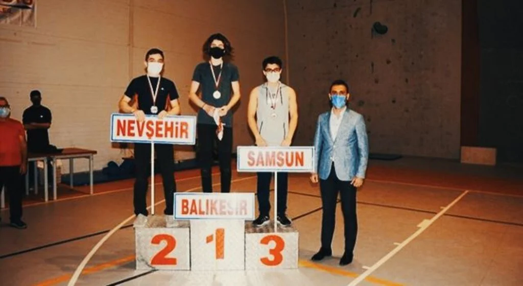 Küçüklerde Büyük Başarı