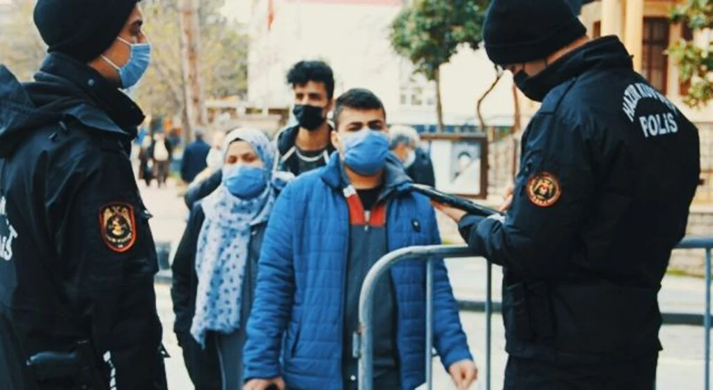Samsun'da izolasyon kurallarını ihlal eden 3 kişiye idari işlem