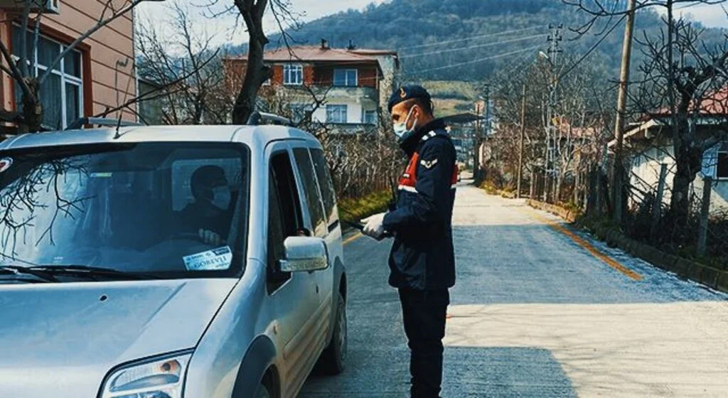 Samsun'da jandarmadan korona denetimi