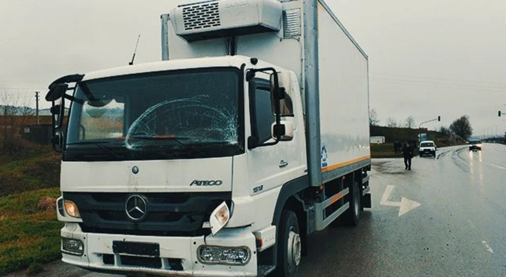 Samsun'da kamyon hafif ticari araca çarptı: 1 yaralı