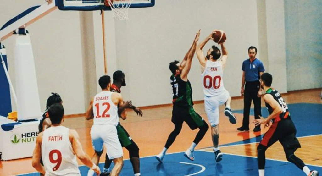 Samsunspor Basketbol Zirvedeki Yerini Korudu