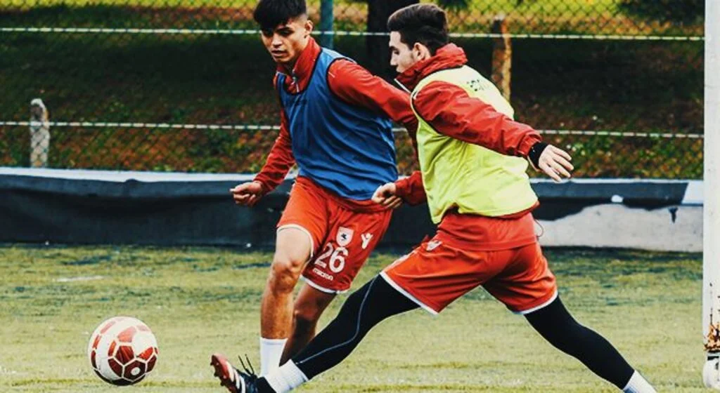 Samsunspor U19 Lider'e Hazırlanıyor