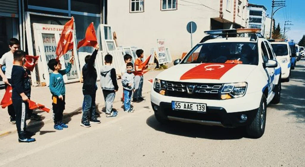 Terme'de 23 Nisan konvoyu