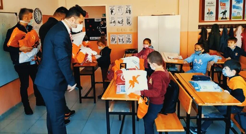 Üç yılda iki bin çocuk sevindirildi