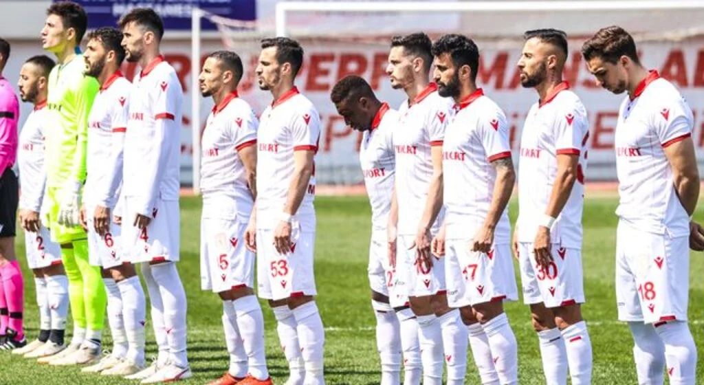 Vukan Savicevic kızardı!