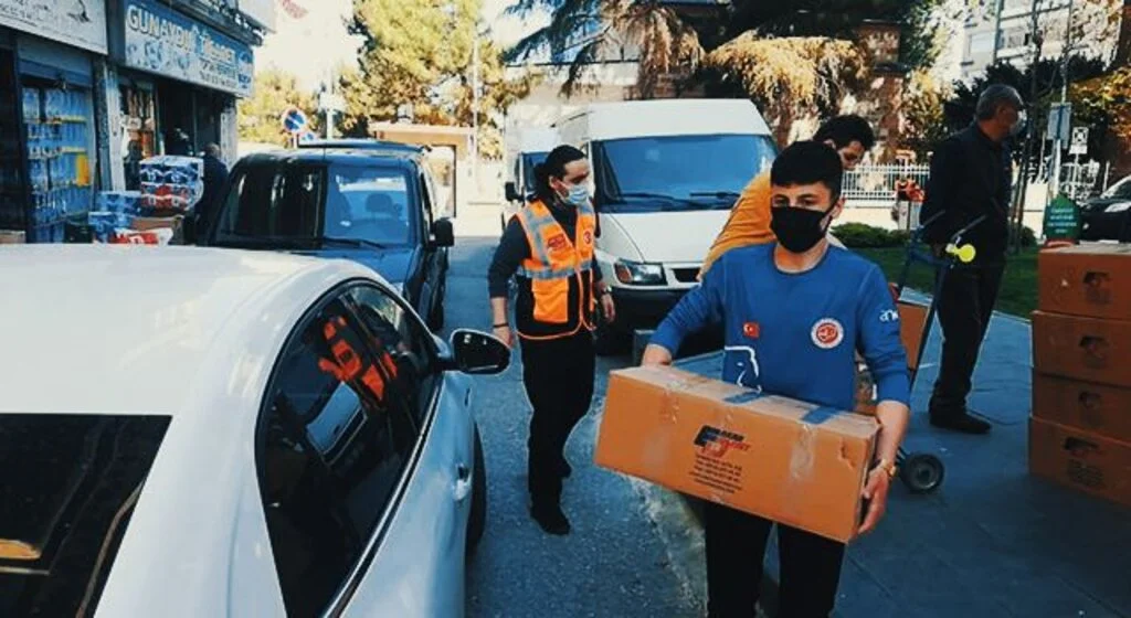 Alperenler'den yardım eli