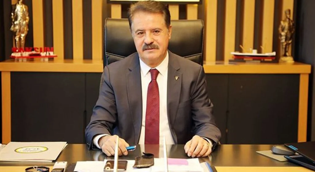 Atakum Belediye Başkanı Cemil Deveci 9 Aydır Çalışan Gençlerin Emeğine Duyarsız Kalmadı