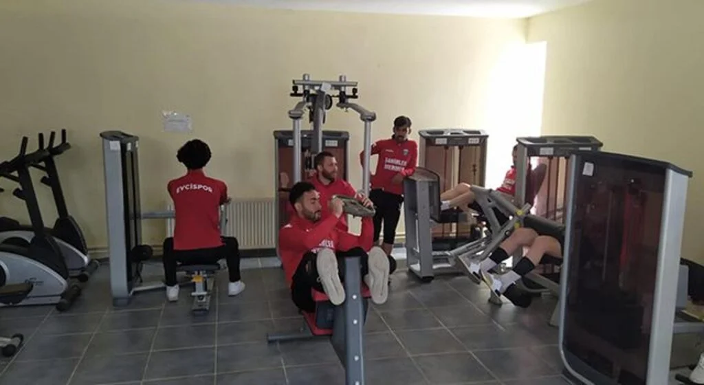 Evcispor Sıkı Çalışıyor