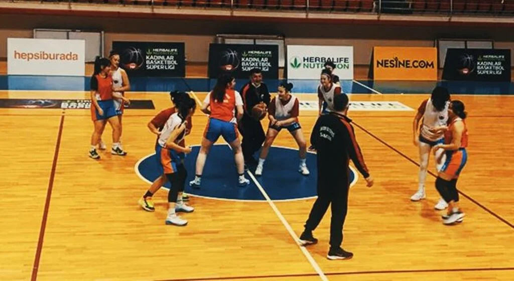 İlkadım'ın Yıldızları Play-Off'a Hazırlanıyor